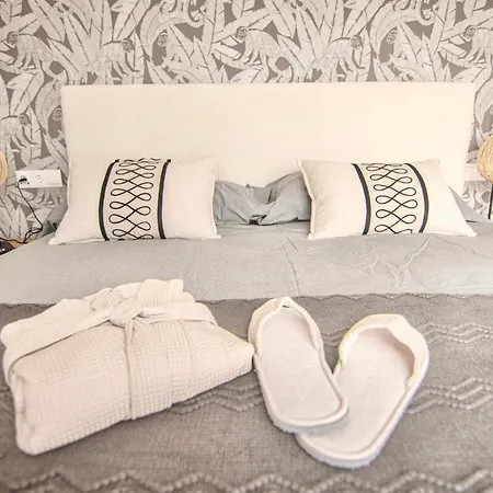 Amazing Old Town Penthouse Ii - Eaw Homes *